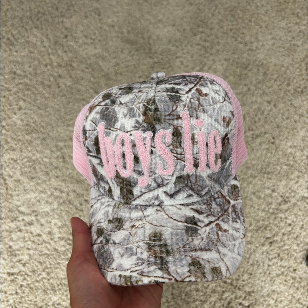 Boys lie Camo and Pink Trucker Hat
